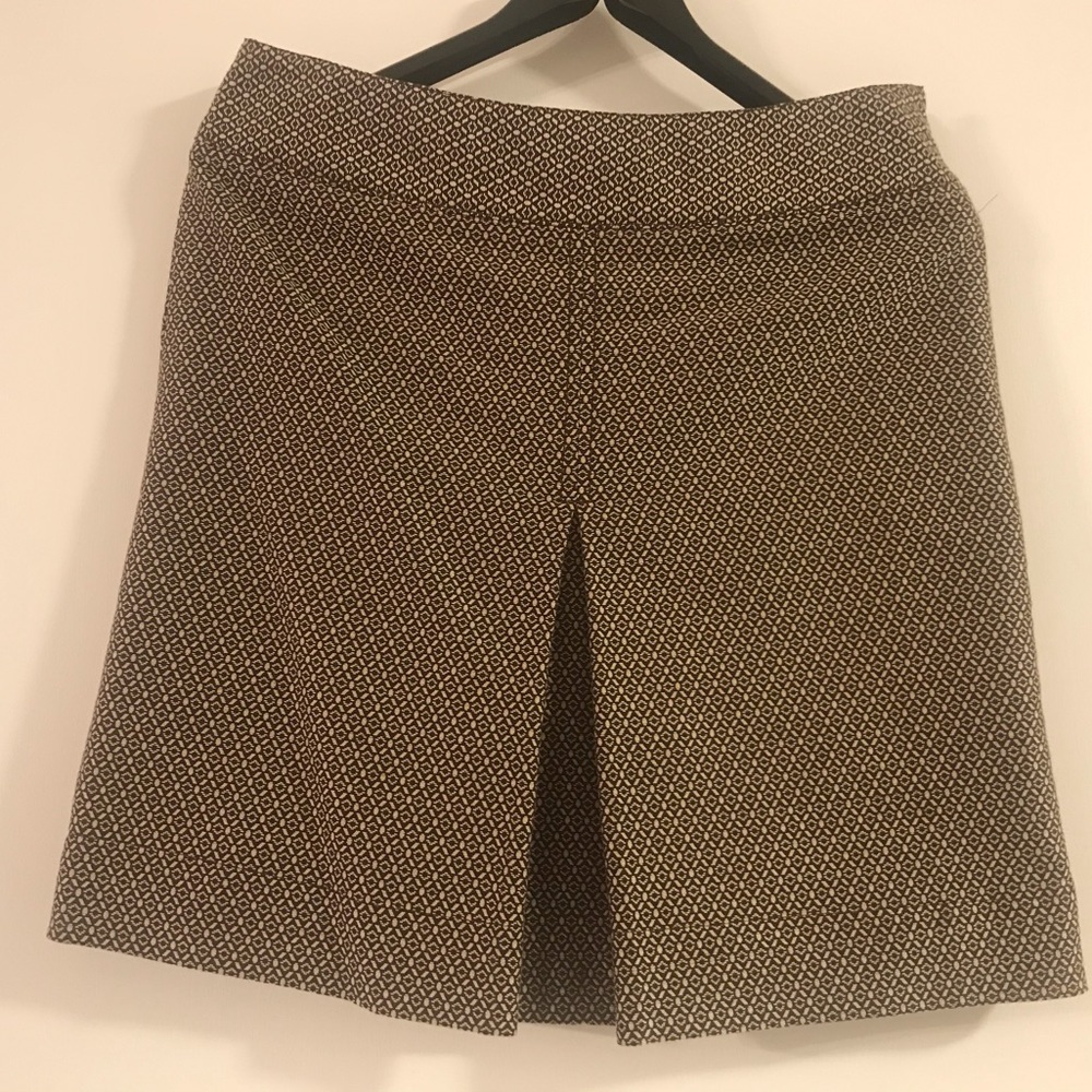 2p ANN TAYLOR brown patterned skirt